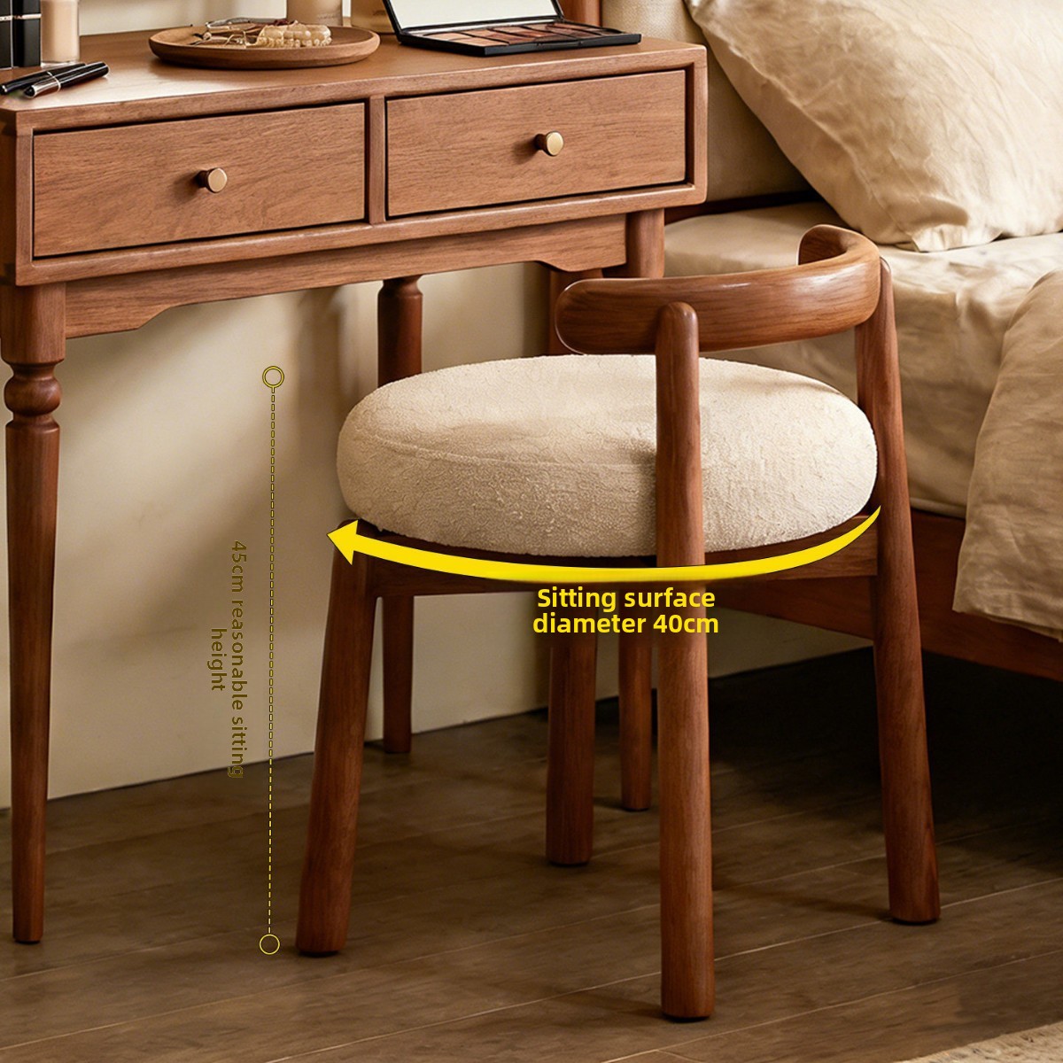 Tabouret de coiffeuse rotatif  - Furniture Lighting & Decor Magazine avis et prix