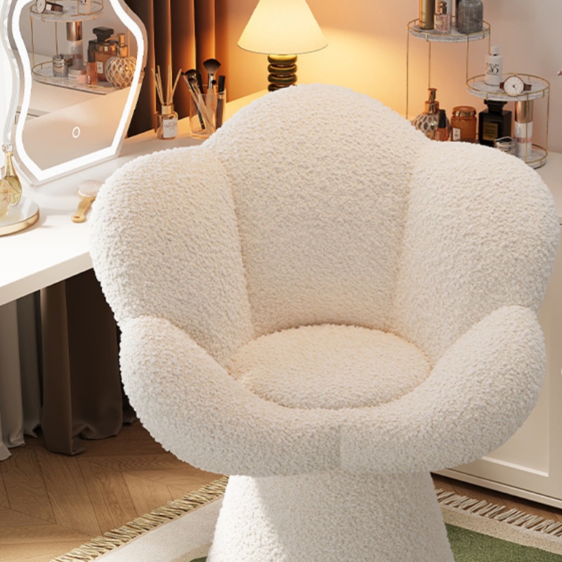 Chaise de maquillage pivotante - Furniture Lighting & Decor Magazine avis et prix
